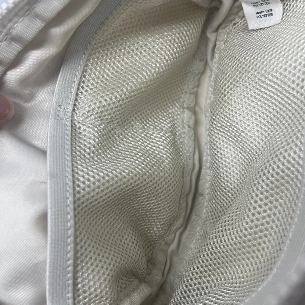 Lululemon Everywhere Belt Bag 1L ONE SIZE Off White Ivory LU9AZ5S -Preowned